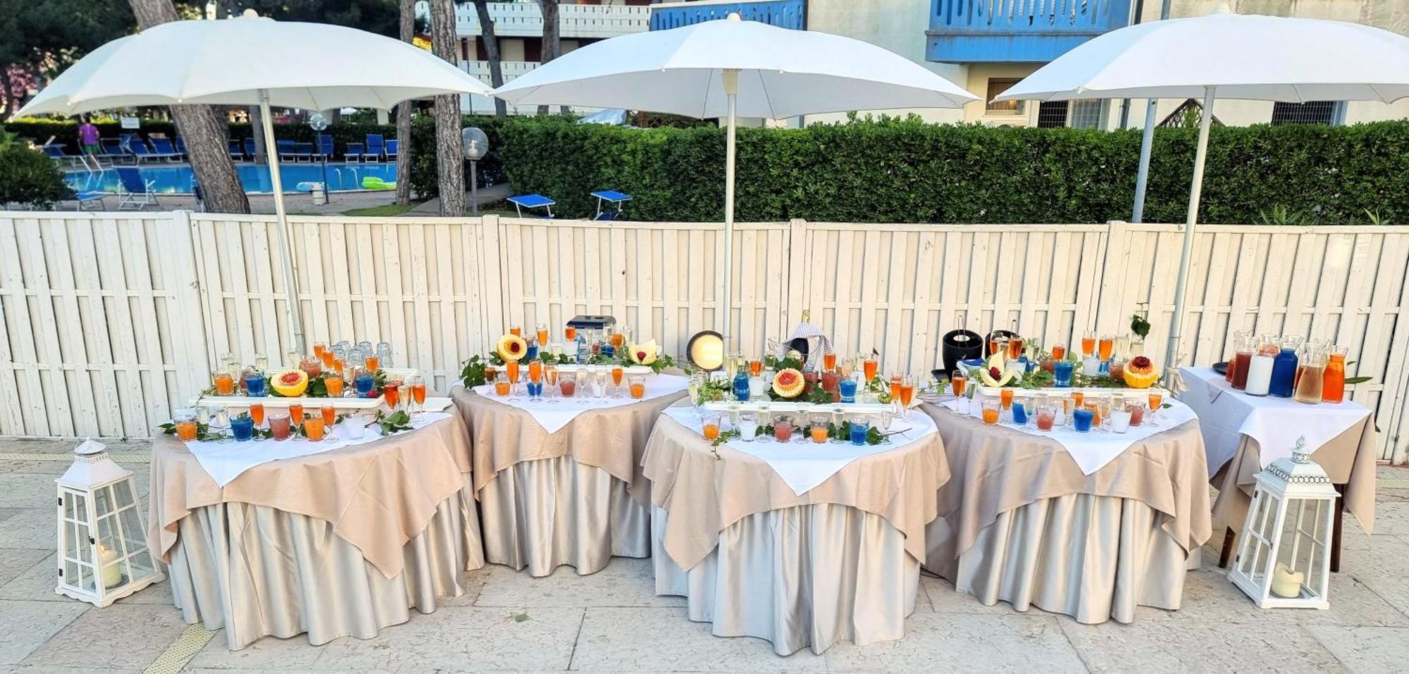 Hotel Bristol Линяно Сабиадоро Екстериор снимка