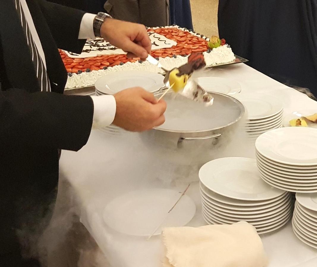 Hotel Bristol Линяно Сабиадоро Екстериор снимка
